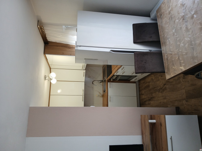 Izdajem namjesten stan kod KLINICKOG CENTRA PAPRIKOVAC