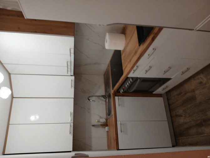 Izdajem namjesten stan kod KLINICKOG CENTRA PAPRIKOVAC