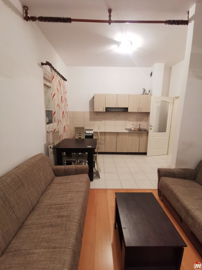 Izdajem stan, 30 m2, blizina studentskog centra