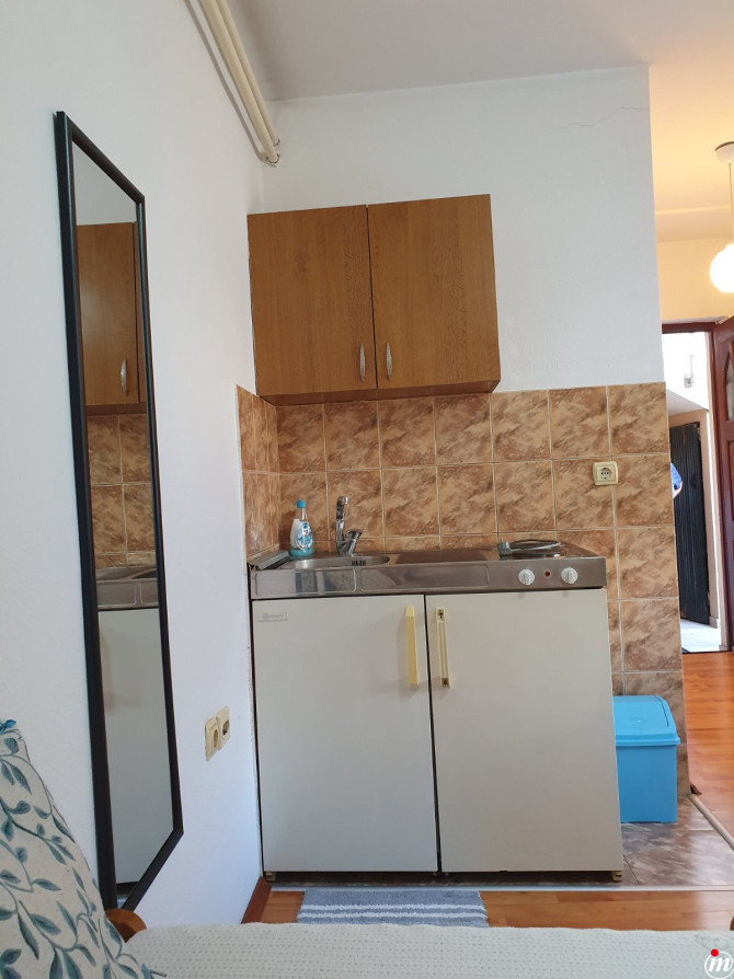 Izdajem garsonjeru u blizini Kampusa