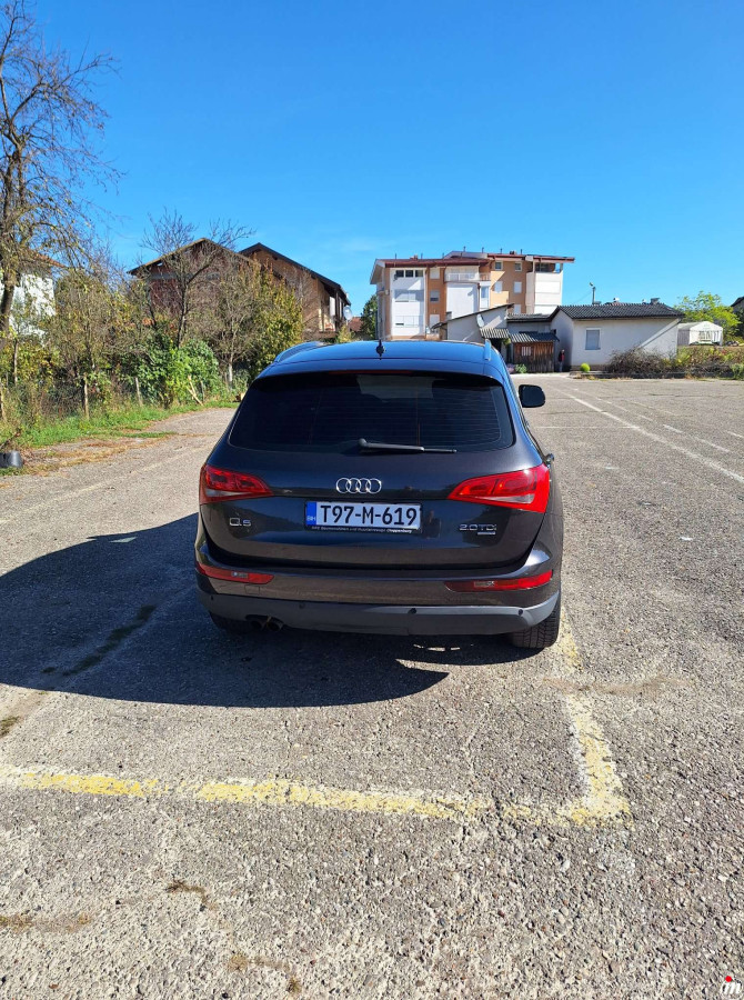 Prodajem Audi Q5 26.500KM