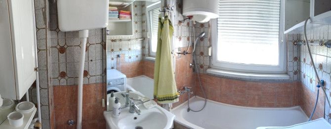 Izdaje se trosoban, namješten stan sa garažom, Centar