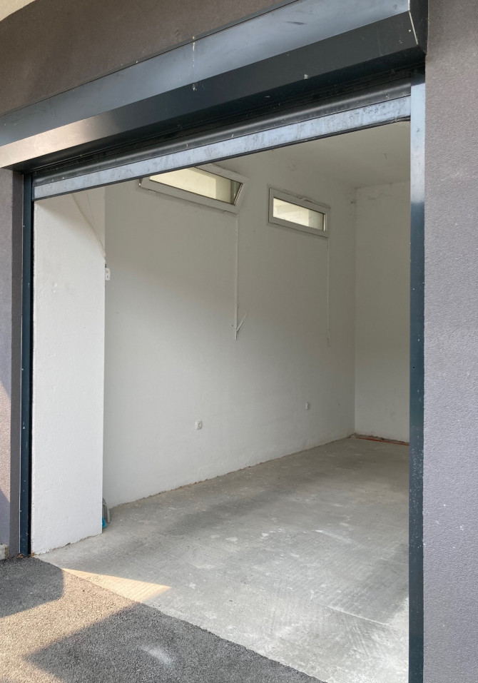 Iznajmljivanje: garaža u Naselju Park na Malti