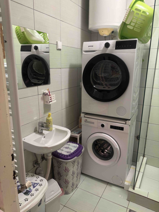 Iznajmljujem dvije jednokrevetne sobe za djevojke