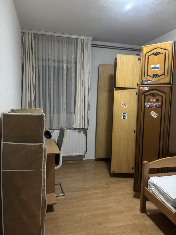 Iznajmljujem dvije jednokrevetne sobe za djevojke