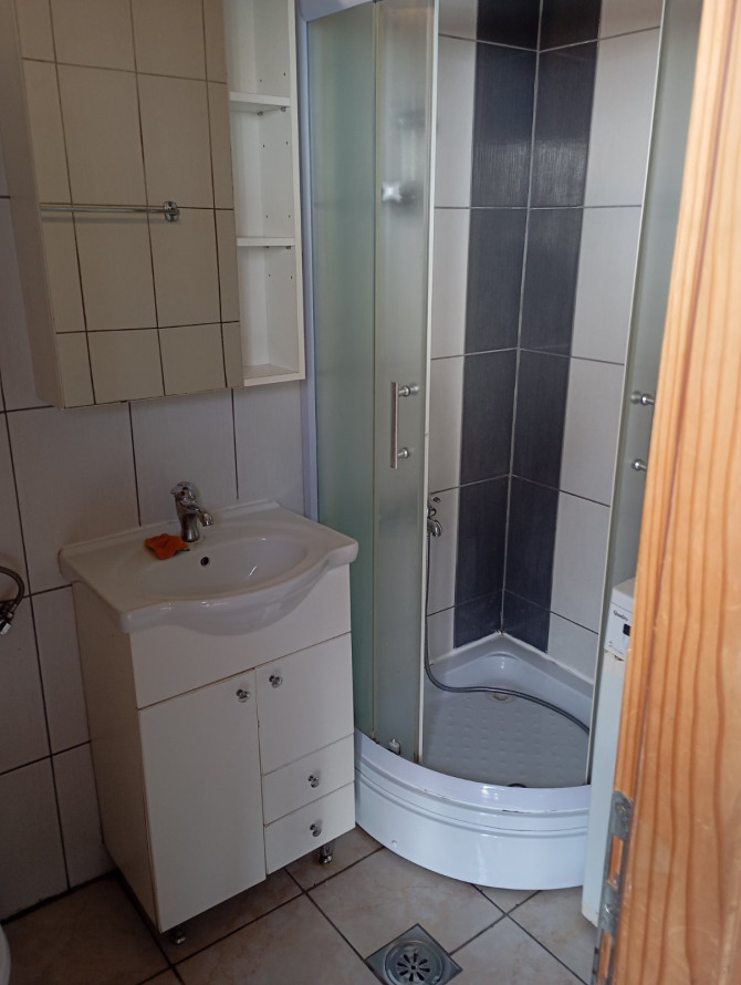 Iznajmljujem jednosoban (namješten) stan