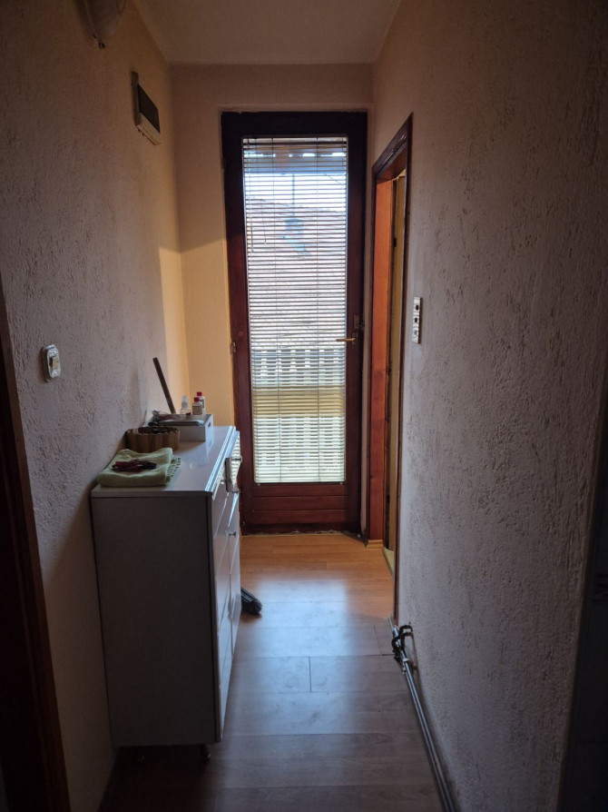 Iznajmljuje se sprat kuće na atraktivnoj lokaciji u Banjalučkom naselju Lauš