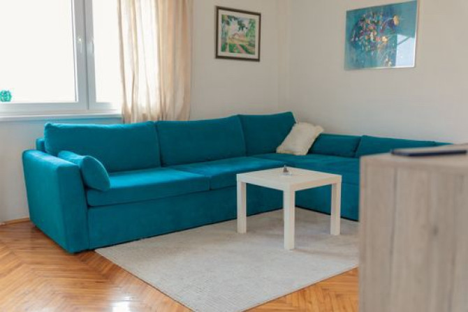 Iznajmljujem 3 sobe na atraktivnoj lokaciji u Banjalučkom naselju Paprikovac!