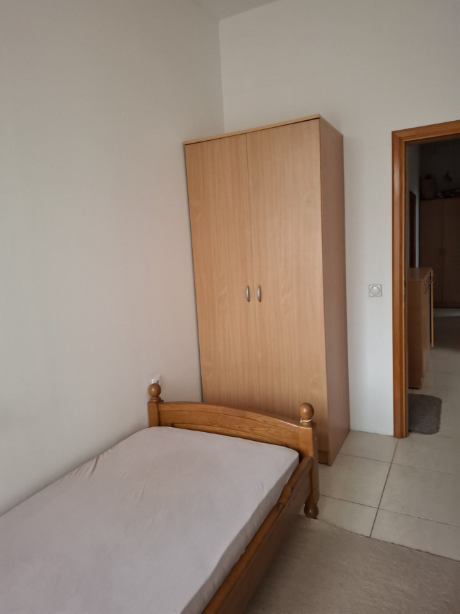 Iznajmljujem namještene sobe