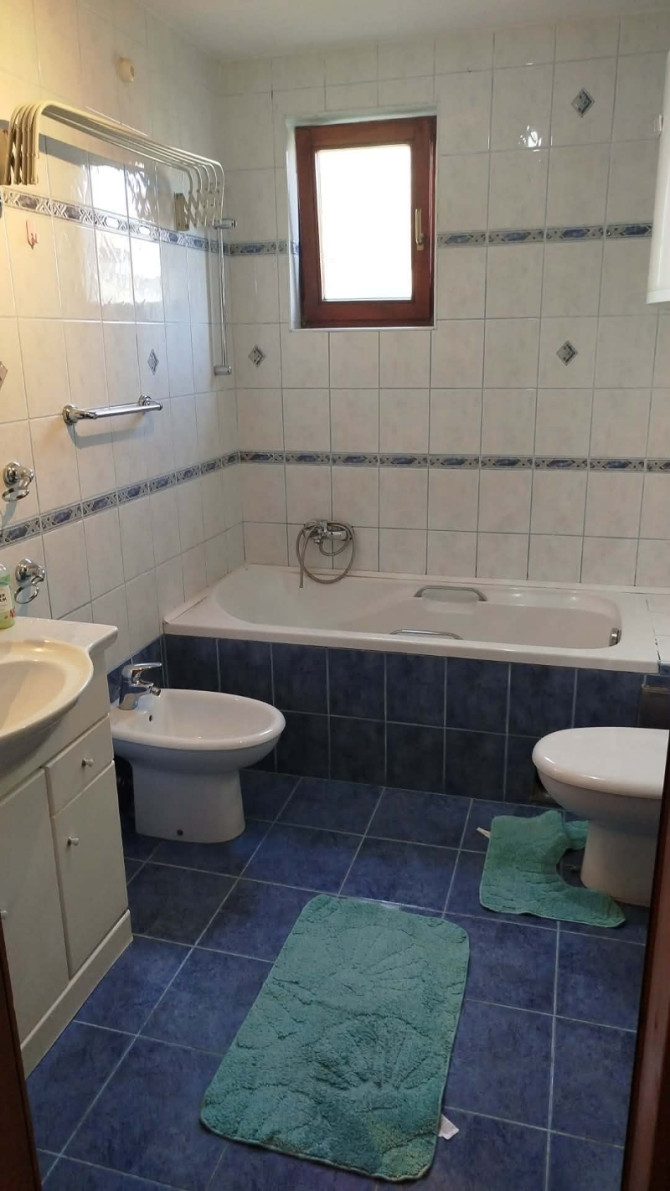 Iznajmljuje se stan na Mejdanu