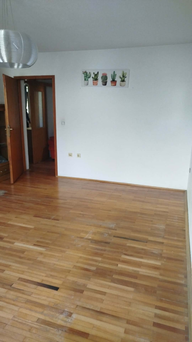 Iznajmljuje se stan na Mejdanu