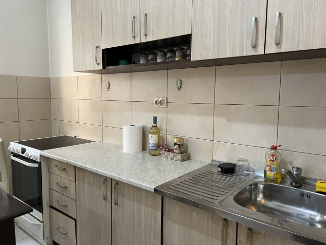 Izdajem garsonjeru kod Kampusa