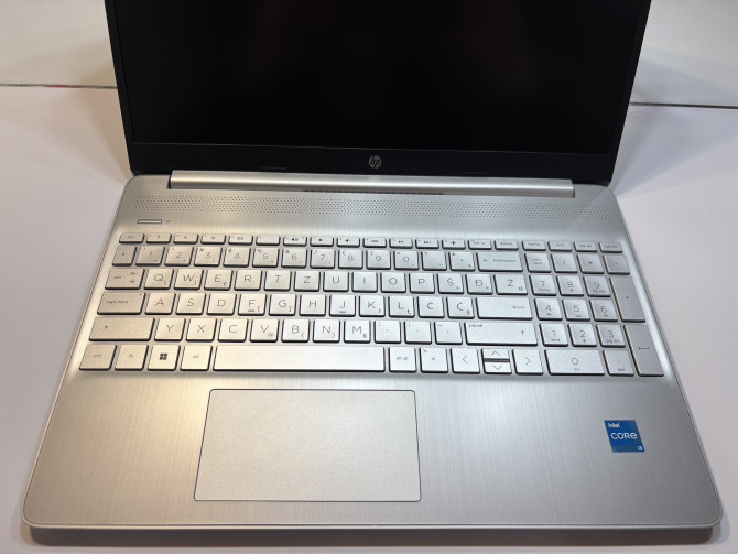 PRODAJEM HP 15S LAPTOP KAO NOV
