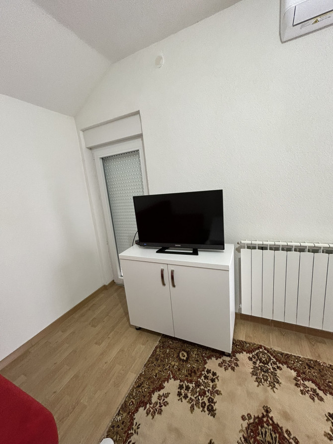 Iznajmljujem sobu na atraktivnoj lokaciji u Banjalučkom naselju Petrićevac