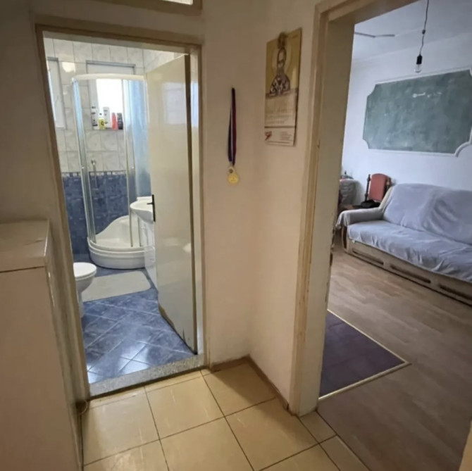 Prodaja stana u naselju Han Kola