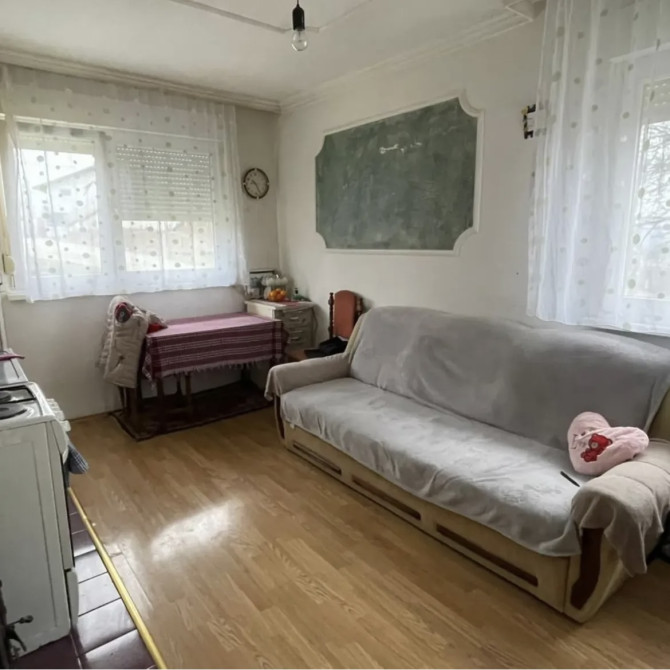 Prodaja stana u naselju Han Kola