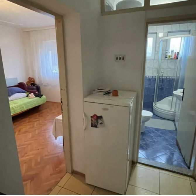 Prodaja stana u naselju Han Kola