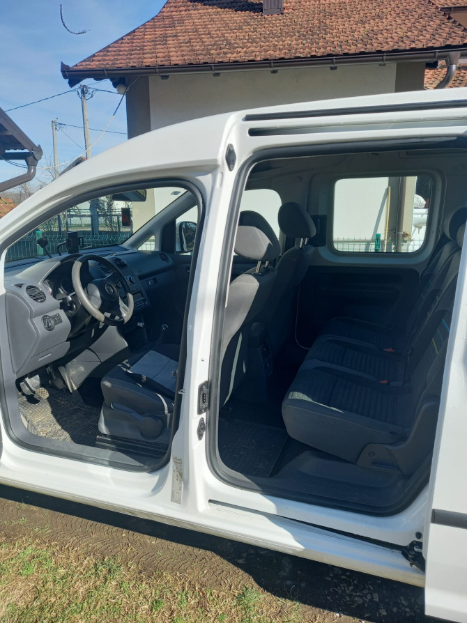 Caddy u odlicnom stanju,vrhunsko vozilo