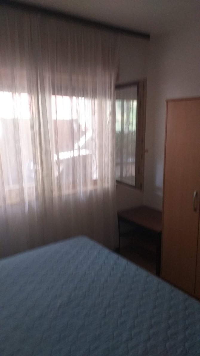 Iznajmljujem namješten (dvosoban) stan