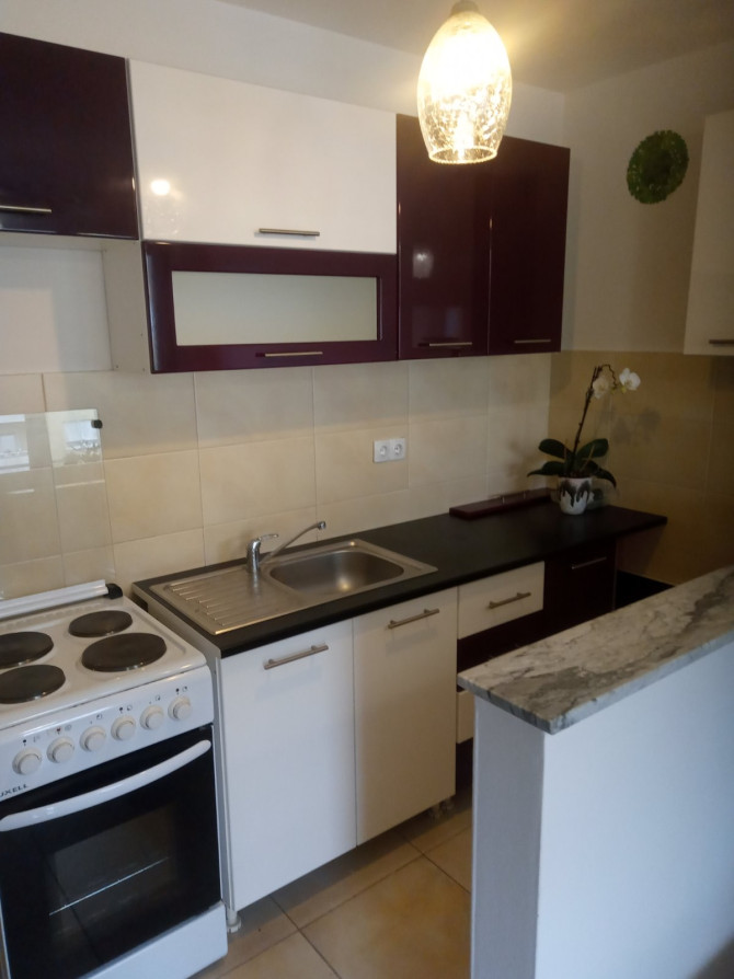 Namještena garsonijera 30 m2 u Banja Luci