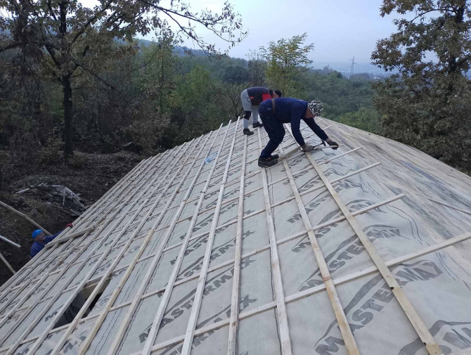 Kuća u izgradnji od 98m² u prelijepoj prirodi - Prilika za završetak po želji!