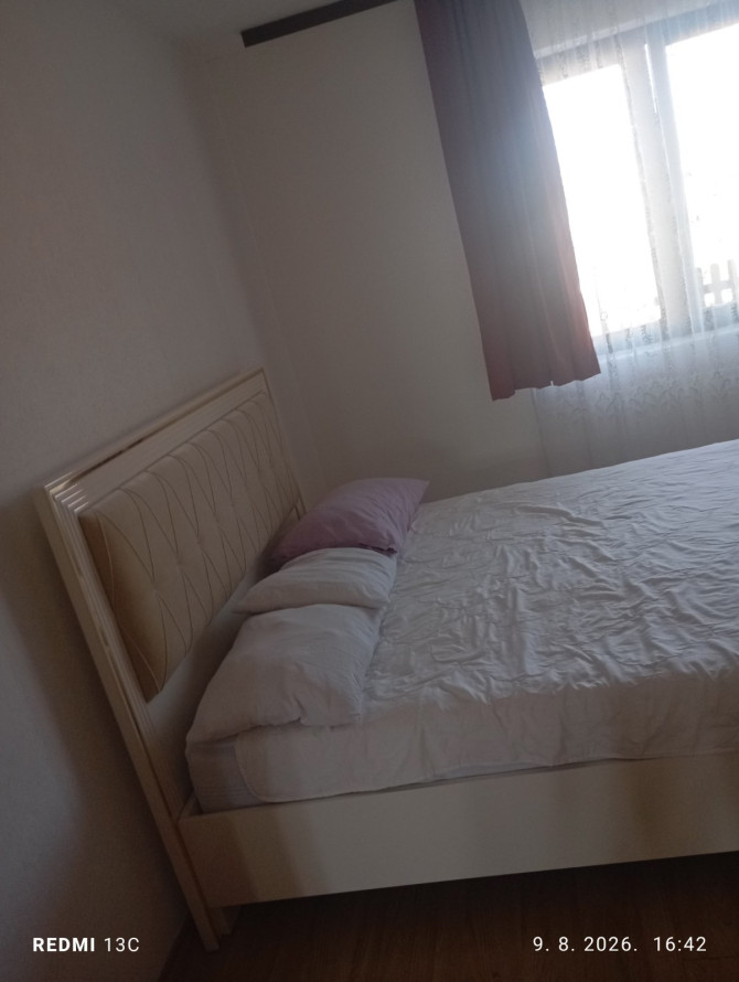 Iznajmljujem namješten stan od 65m2 u Trnu