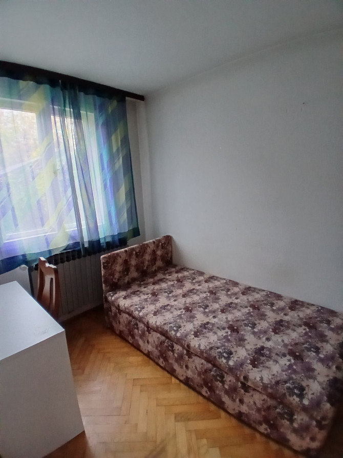 Izdaje se stan za djevojku centar - Nova Varoš sa grijanjem