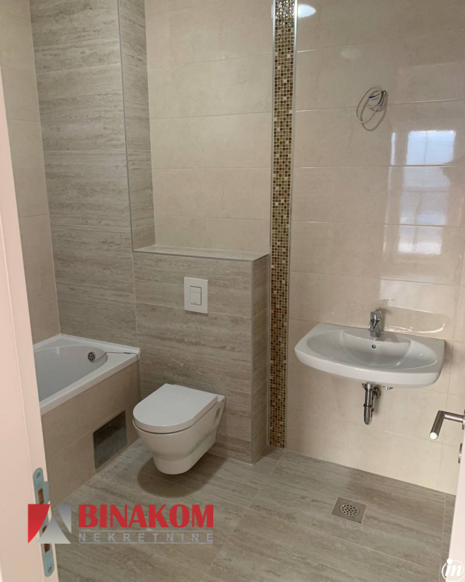 Na prodaju luksuzan stan, 111m2