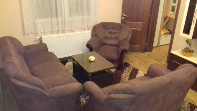 IZDAJEM  DVOSOBAN NAMJESTEN STAN  KOD UKC-a