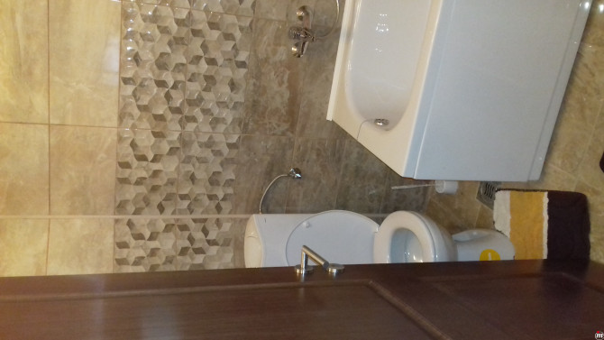 IZDAJEM  DVOSOBAN NAMJESTEN STAN  KOD UKC-a