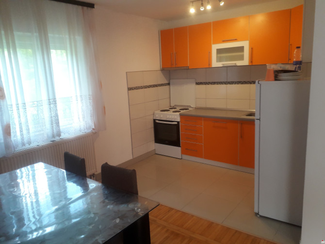 NAMJESTEN STAN PAPRIKOVAC KOD UKC-a