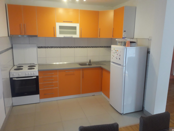 NAMJESTEN STAN PAPRIKOVAC KOD UKC-a