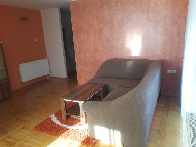 NAMJESTEN STAN PAPRIKOVAC KOD UKC-a