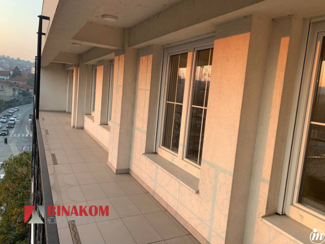 Na prodaju luksuzan stan, 111m2