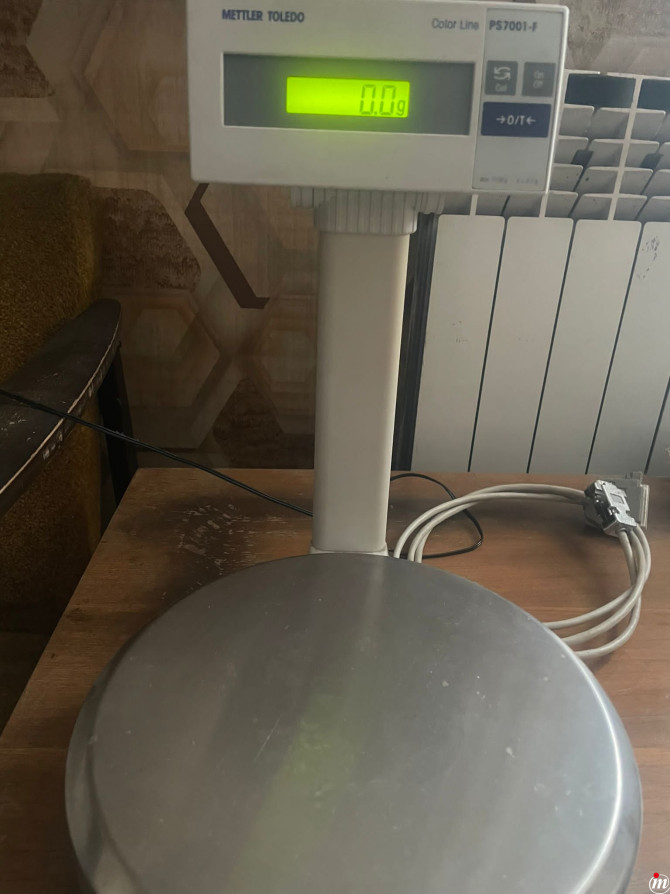 Precizna laboratorijska vaga METTLER TOLEDO PS7001-F