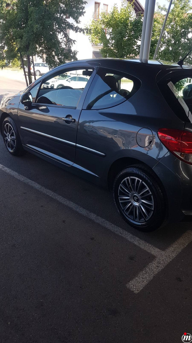 Prodajem Peugeot 207+