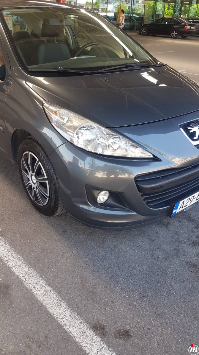 Prodajem Peugeot 207+