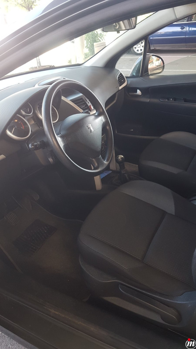 Prodajem Peugeot 207+