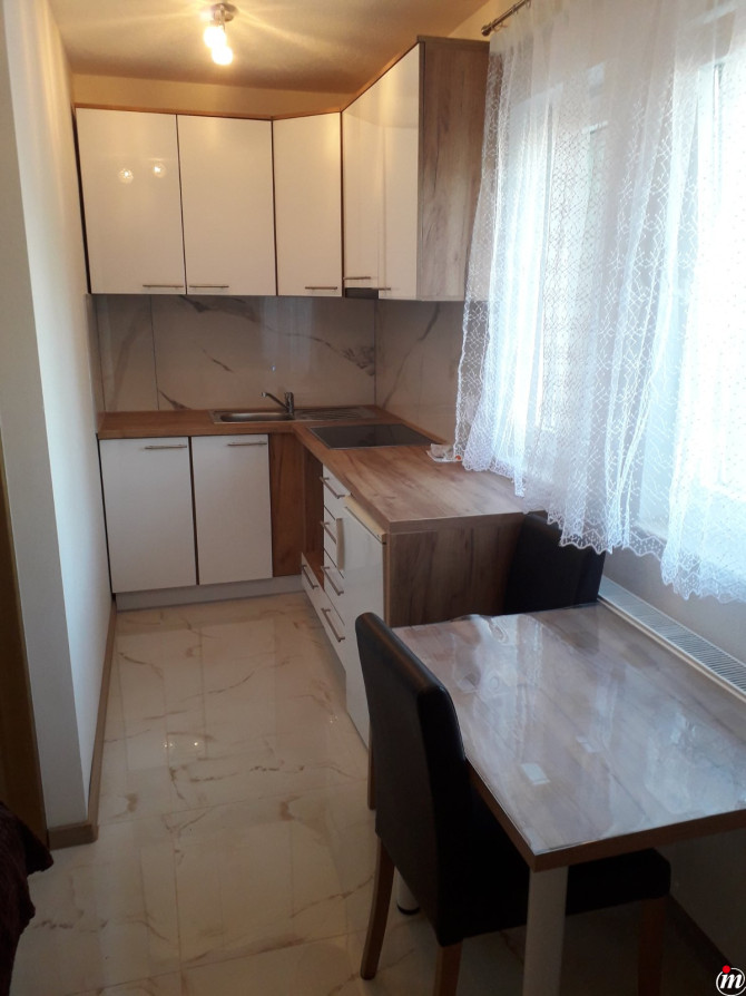 NOV NAMJESTEN STAN PAPRIKOVAC