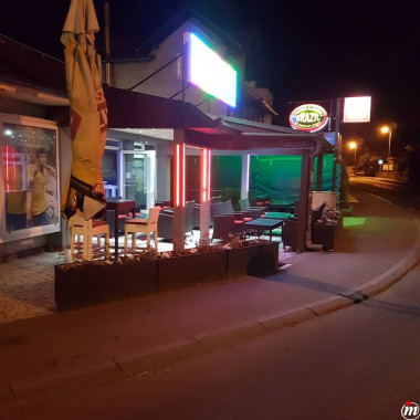 Prodajem uhodan kafe bar u Brckom na atraktivnoj lokaciji