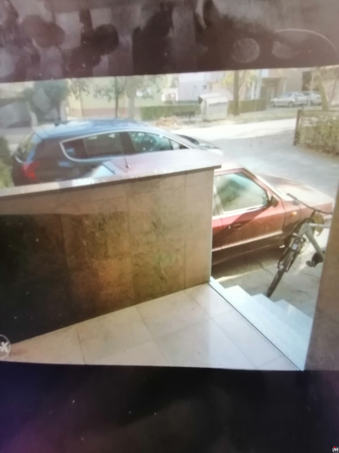 IZDAVANJE POSLOVNI ili PRODAJA