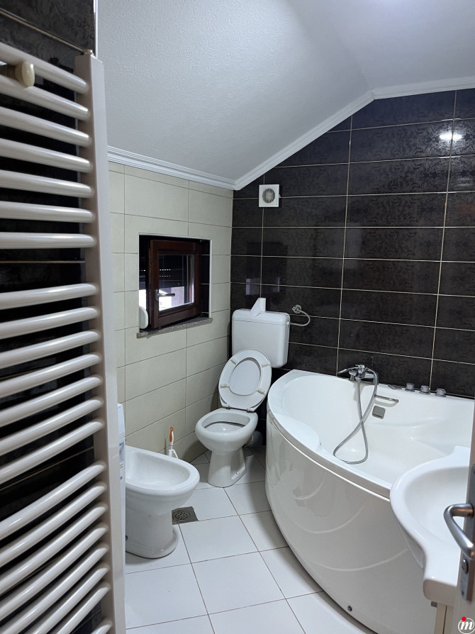 Izdajem stan Banja Luka