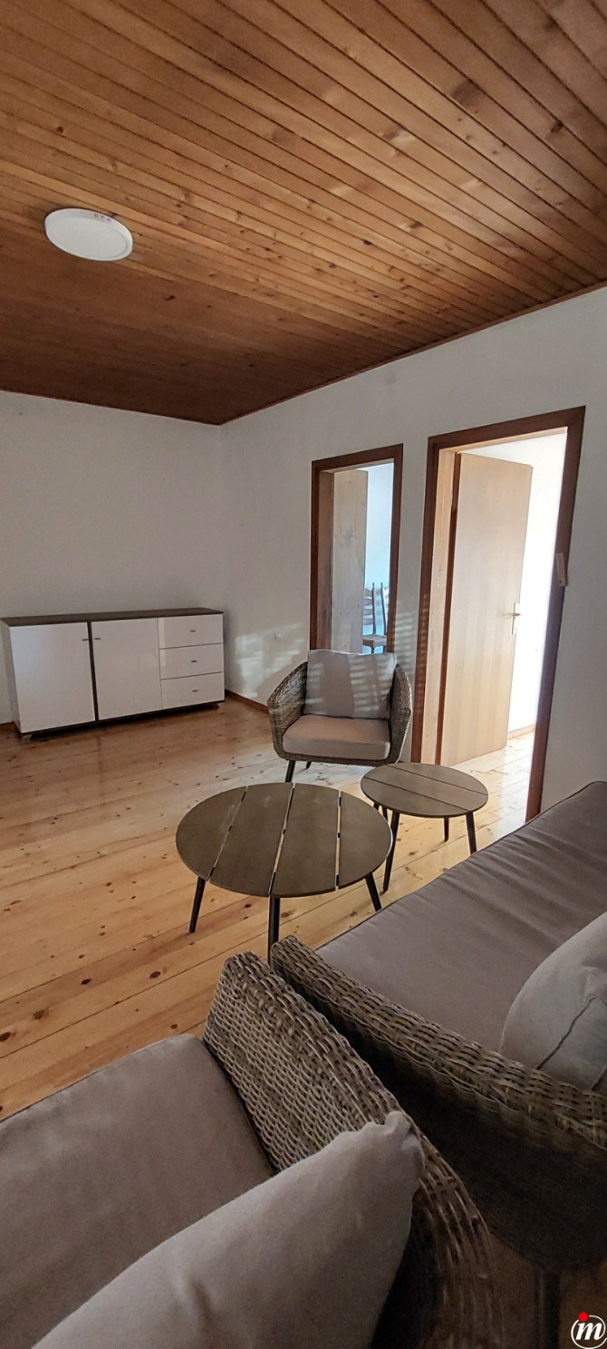 IZAJEM DVOIPOSOBAN STAN 450 KM