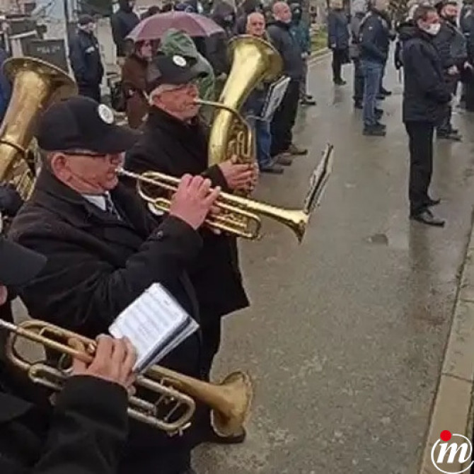 Solo truba, violina, harmonika, crkveni hor orkestar za sahrane pogrebe