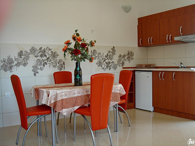 Herceg Novi, Bijela, apartmani