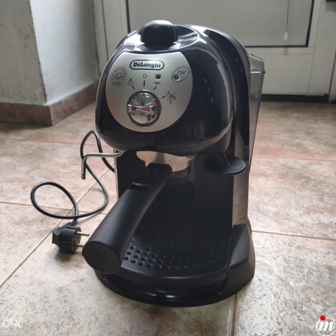 Kafe aparat DeLonghi