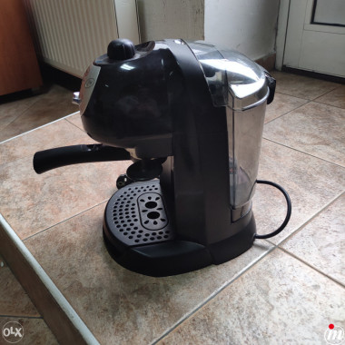 Kafe aparat DeLonghi