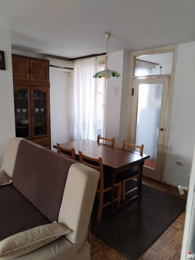 Izdajem trosoban stan Banja Luka - 450KM