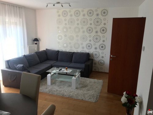 IZDAJEM POTPUNO NAMJESTEN STAN NA TOP LOKACIJI!065 604 011!